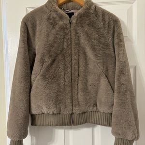 Banana Republic faux fur bomber jacket size small. Used once- SF home.
